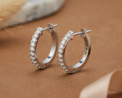 Dainty Diamond