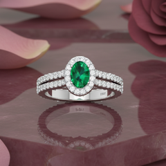 Oval Emerald Ring