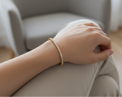 Chic & Sleek Gold Round Diamond Bracelet