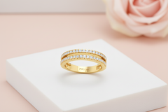 Sparkling Diamond Split Shank Band Ring