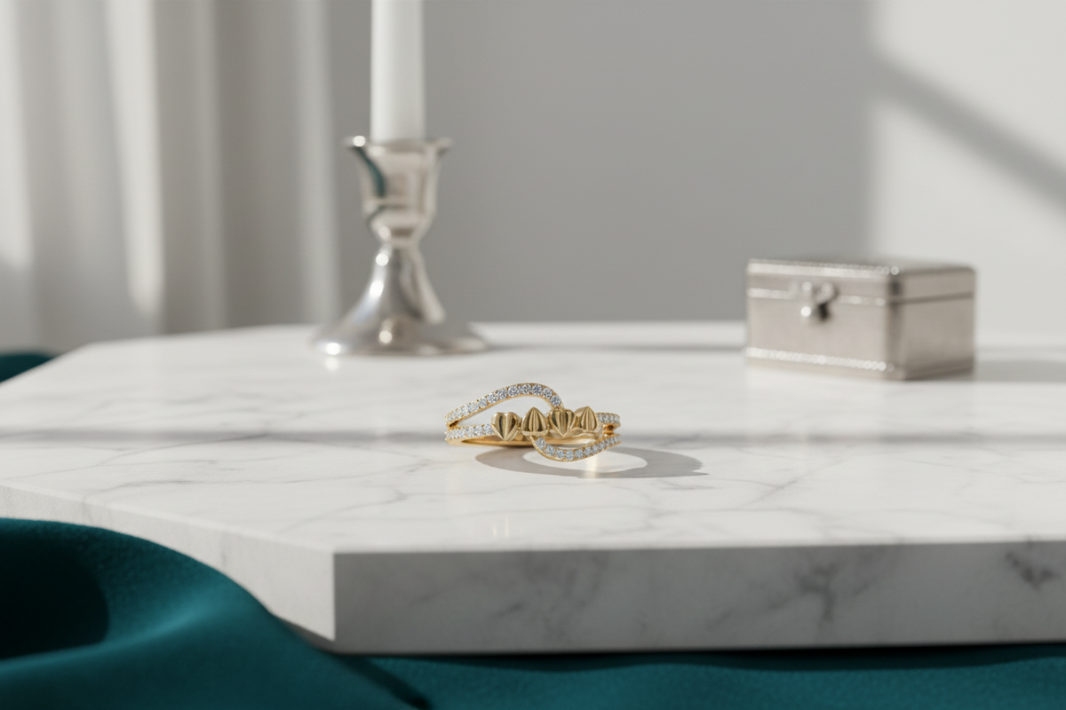 Twisted Leafy Motif Diamond Ring