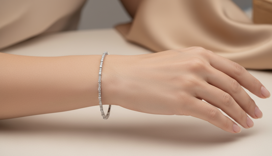 Linear Radiance Diamond Bangle