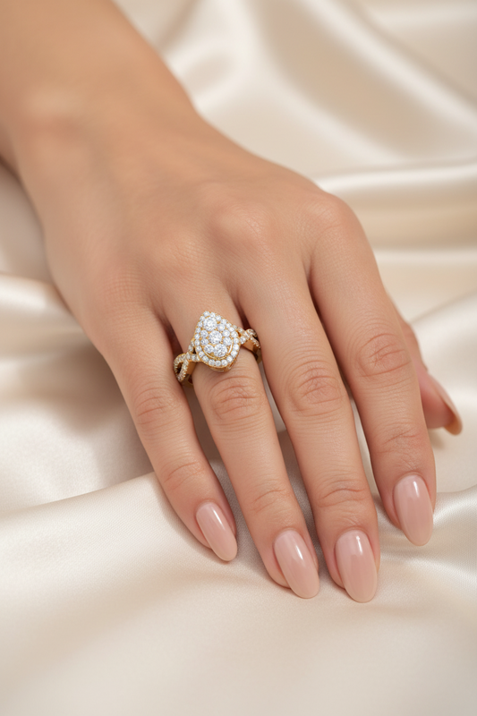 Pear-Shaped Teardrop Halo