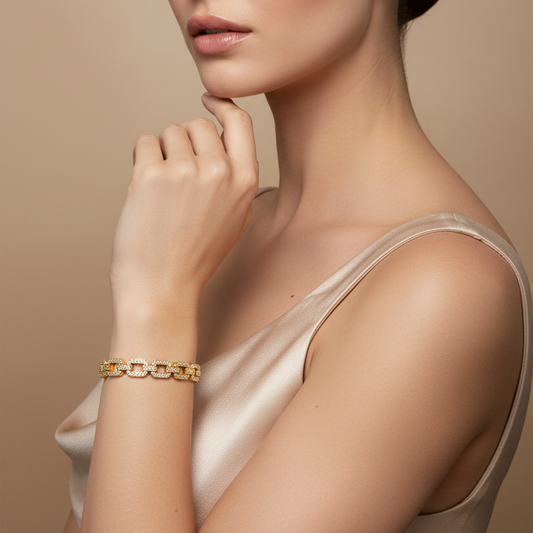 Modern Diamond & Gold Paperclip Link Bracelet