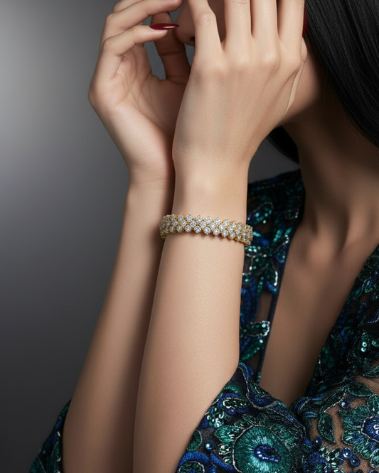 Luxurious Double-Row of Round Diamonds