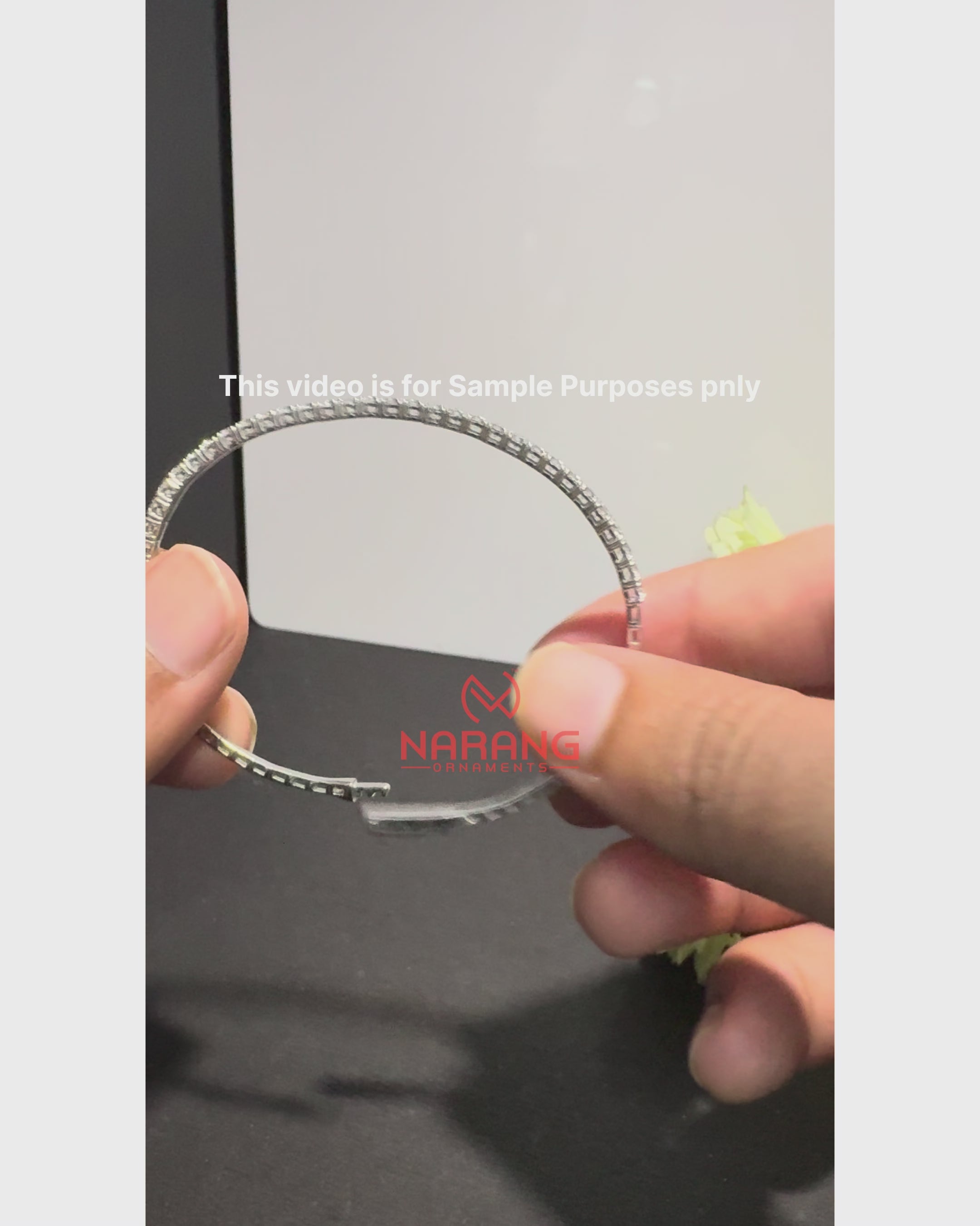 Everyday Essential Diamond Flexi Bangle